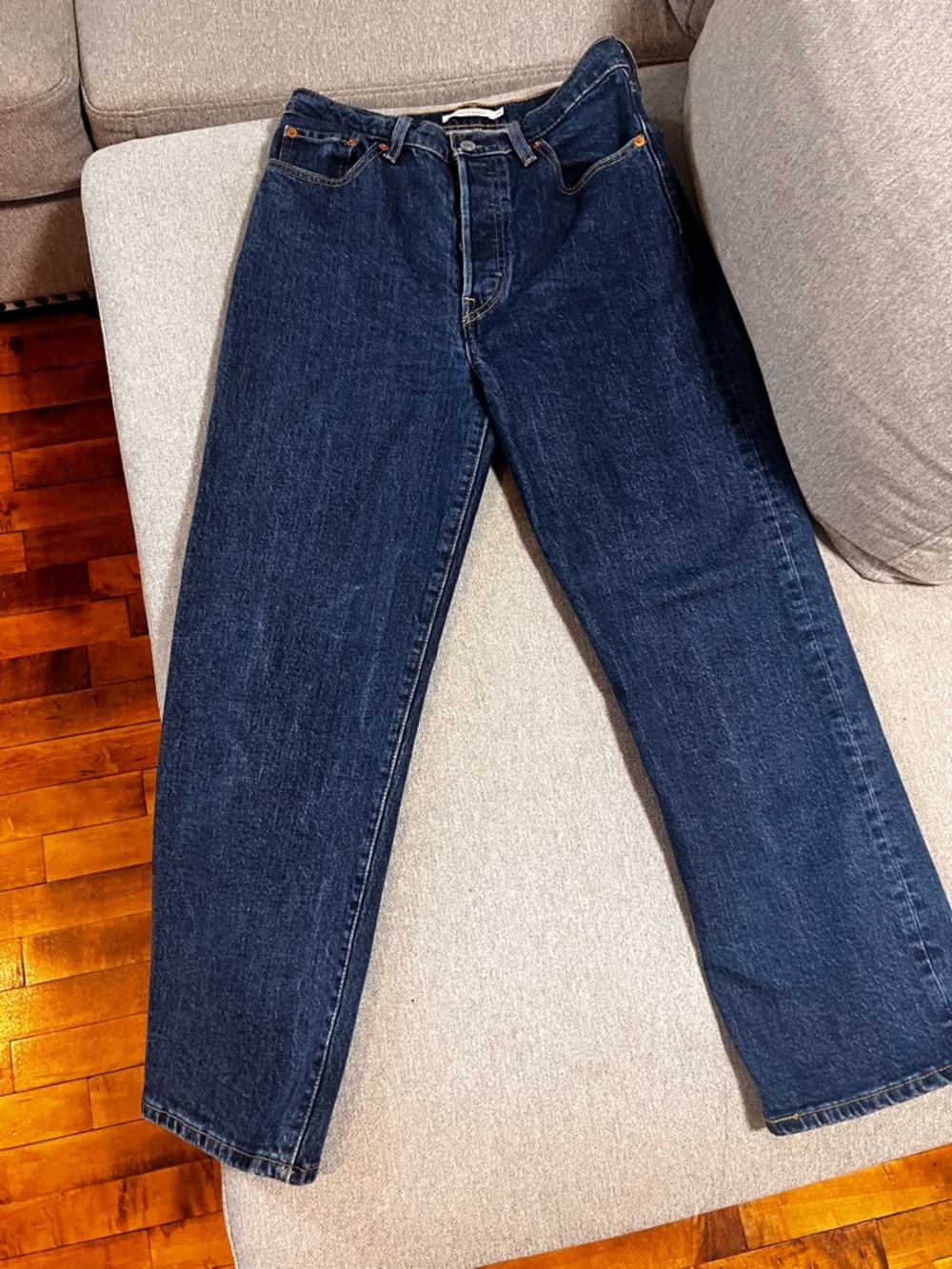 Levi's Women's Dark Blue Ribcage Straight Leg Jeans size 29 fits 28